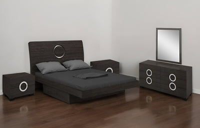 Four Piece Gray Solid Wood Bedroom Set With Mirror